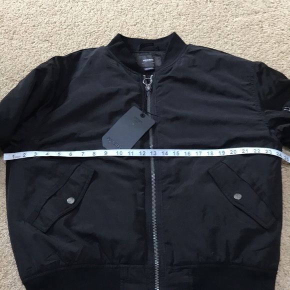 NWT! Pull & Bear medium black zippered jacket - Picture 6 of 9